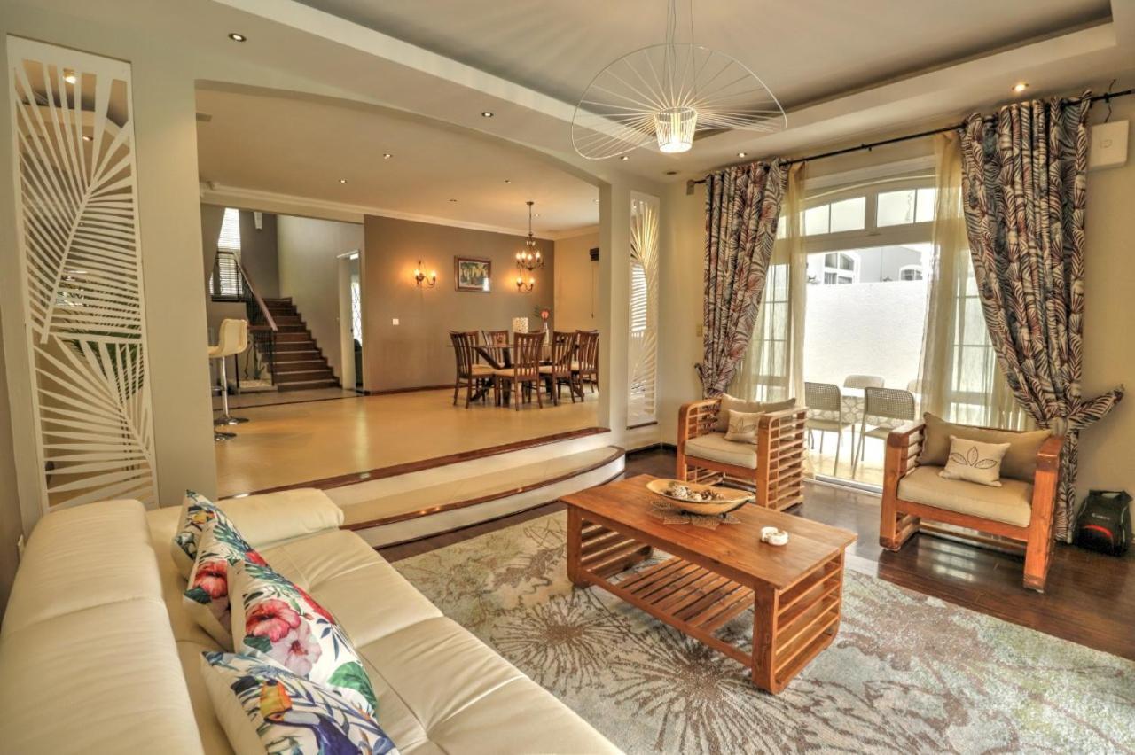 גראנדה באיה Happiness Villa 3 Bedroom Luxury Villa With Private Pool, Near All Amenities And Beaches Mauritius מראה חיצוני תמונה